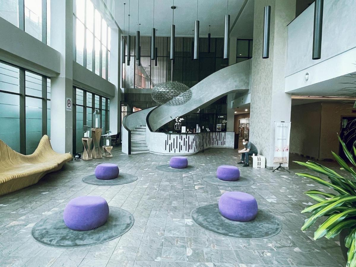 Q Damansara By Trillionz Petaling Jaya Exterior foto